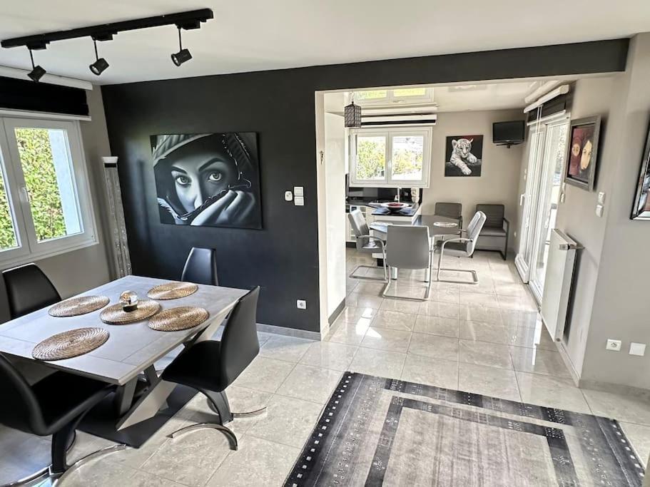 Grande Maison Au Calme Ensisheim Bagian luar foto